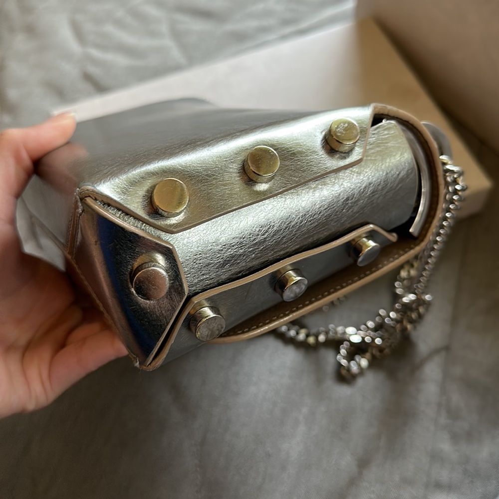 Jimmy Choo Lockett Petite - Picture 10 of 17
